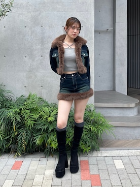 「EMODA（エモダ）のアイテム」を使った、片岡玲菜さん（レディース・165cm）の秋コーディネート