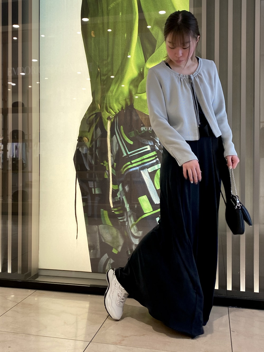 「EMPORIO ARMANI、エンポリオアルマーニ、低身長コーデ、春コーデ、夏コーデ、春夏コーデ、オトナ女子、大人カジュアル、ワンピーススタイル」｜「EMPORIO ARMANIのアイテム（ジャケット/アウター、グレー系）」を使った、まぉ☺︎さん（レディース・158cm）の春コーディネートの1枚目の写真