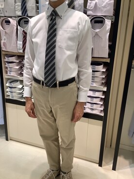 「アイテム（ビジネスシャツ）」を使った、BRICK HOUSE シャツ工房 甲斐双葉ラザウォーク店さん（メンズ・177cm）の春コーディネート