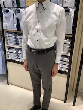 「アイテム（ビジネスシャツ）」を使った、BRICK HOUSE シャツ工房 甲斐双葉ラザウォーク店さん（メンズ・177cm）の冬コーディネート