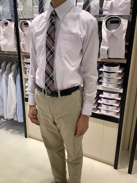 「アイテム（ビジネスシャツ）」を使った、BRICK HOUSE シャツ工房 甲斐双葉ラザウォーク店さん（メンズ・177cm）の春コーディネート
