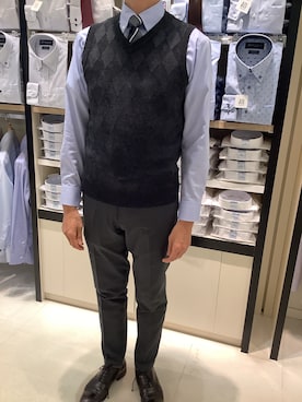 「アイテム（ベスト）」を使った、BRICK HOUSE シャツ工房 甲斐双葉ラザウォーク店さん（メンズ・177cm）の冬コーディネート