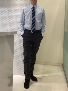 「アイテム（ビジネスシャツ）」を使った、BRICK HOUSE シャツ工房 甲斐双葉ラザウォーク店さん（メンズ・177cm）の春コーディネート