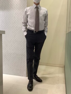 「アイテム（ビジネスシャツ）」を使った、BRICK HOUSE シャツ工房 甲斐双葉ラザウォーク店さん（メンズ・177cm）の冬コーディネート