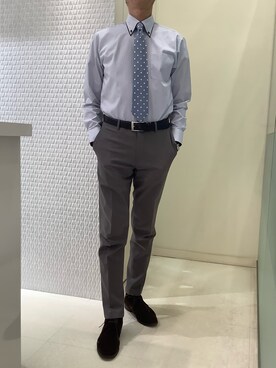 「アイテム（ビジネスシャツ）」を使った、BRICK HOUSE シャツ工房 甲斐双葉ラザウォーク店さん（メンズ・177cm）の春コーディネート
