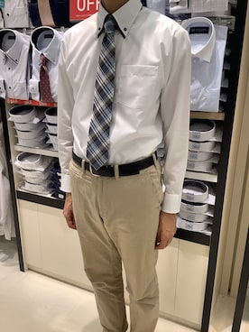 「アイテム（ビジネスシャツ）」を使った、BRICK HOUSE シャツ工房 甲斐双葉ラザウォーク店さん（メンズ・177cm）の春コーディネート