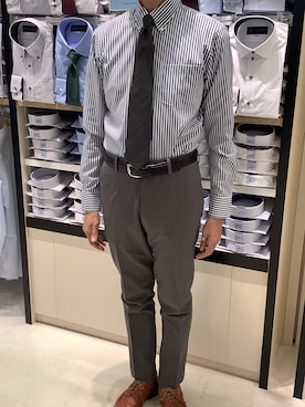 「アイテム（ビジネスシャツ）」を使った、BRICK HOUSE シャツ工房 甲斐双葉ラザウォーク店さん（メンズ・177cm）の冬コーディネート