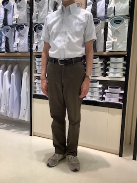 「アイテム（ビジネスシャツ）」を使った、BRICK HOUSE シャツ工房 甲斐双葉ラザウォーク店さん（メンズ・177cm）の春コーディネート