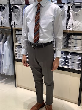 「アイテム（ビジネスシャツ）」を使った、BRICK HOUSE シャツ工房 甲斐双葉ラザウォーク店さん（メンズ・177cm）の冬コーディネート