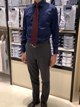 「アイテム（ビジネスシャツ）」を使った、BRICK HOUSE シャツ工房 甲斐双葉ラザウォーク店さん（メンズ・177cm）の秋コーディネート