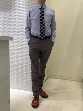 「アイテム（ビジネスシャツ）」を使った、BRICK HOUSE シャツ工房 甲斐双葉ラザウォーク店さん（メンズ・177cm）の冬コーディネート