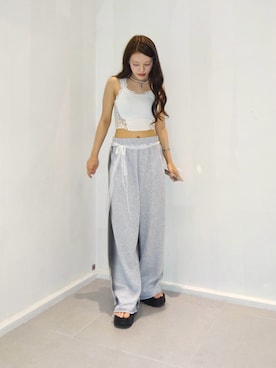 「アイテム（タンクトップ）」を使った、skmtmloさん（レディース・159cm）の秋コーディネート