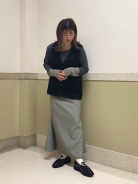 「スカートコーデ」｜「アイテム（ローファー）」を使った、HIMIKO 大丸 京都店さん（レディース・153cm）の秋コーディネート