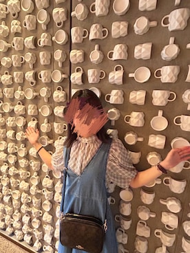 「Lily Brown」｜「アイテム（オールインワン・サロペット）」を使った、sariさん（レディース・159cm）の秋コーディネート
