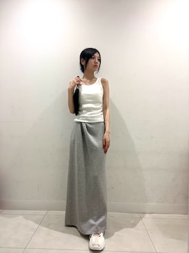 「SENSE OF PLACE by URBAN RESEARCH(センスオブプレイスバイアーバンリサーチ)の『撥水』SKINProof 撥水ドレープスカート(スカート、グレー系)」を使った、yutsukiさん(レディース・154cm)の春コーディネート