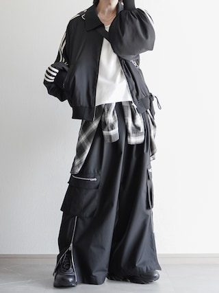 「ELLUV（エルブ）の【ELLUV/エルヴ】ヘビードレープツイル フェイクスウェード4ラインモードトラックジャケット（ジャージ）」を使った、翔【低身長コーデ】さん（メンズ・167cm）の春コーディネート