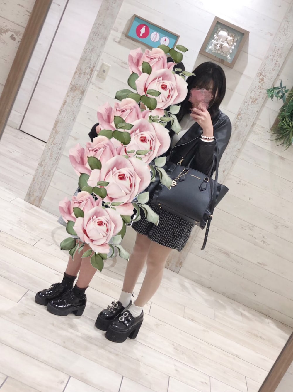 「量産型ヲタク」｜「BUBBLESのアイテム（シューズ、ブラック系）」を使った、ひ♡さん（レディース・155cm）の秋コーディネートの1枚目の写真