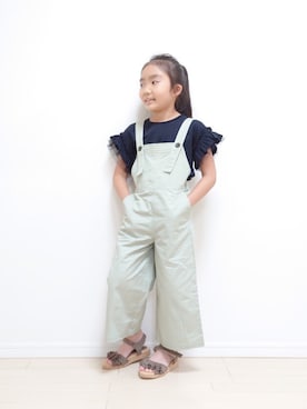 「a.v.v（アーヴェヴェ）のアイテム（オールインワン・サロペット）」を使った、avv_kidsstaffさん（キッズ・120cm）の夏コーディネート