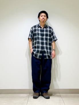 「URBAN RESEARCH（アーバンリサーチ）のWide Dad　DAD EASY WIDE DENIM PANTS（デニムパンツ、ブルー系）」を使った、DAIKI TAKEYAさん（メンズ・165cm）の春コーディネート