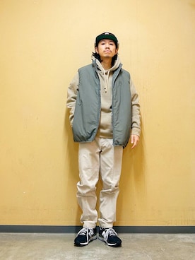 「アイテム（ダウンベスト）」を使った、DAIKI TAKEYAさん（メンズ・165cm）の秋コーディネート