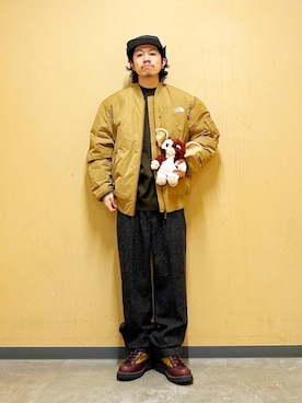 「アイテム（おもちゃ）」を使った、DAIKI TAKEYAさん（メンズ・165cm）の冬コーディネート