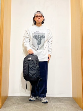 「ザノースフェイス」｜「アイテム（スウェット）」を使った、DAIKI TAKEYAさん（メンズ・165cm）の秋コーディネート