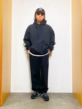 「URBAN RESEARCH（アーバンリサーチ）のアイテム（パーカー）」を使った、DAIKI TAKEYAさん（メンズ・165cm）の秋コーディネート