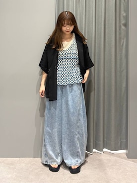 「LEPSIM（レプシィム）のイージーデニムパンツ　630150（デニムパンツ、ブルー系）」を使った、えりこさん（レディース）の夏コーディネート