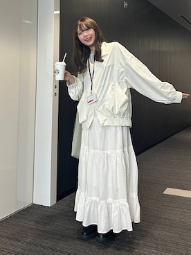 「LEPSIM（レプシィム）の2WAYベルト厚底サボ　578034（サンダル、ブラック系）」を使った、えりこさん（レディース）の春コーディネート
