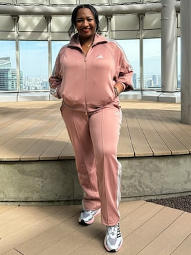 「アイテム（ジャージ、レッド系）」を使った、CEさん（レディース・158cm）の秋コーディネート