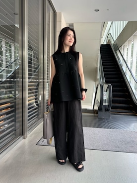 ユナイテッドアローズ　マルチビジューニットベスト　ブラック マルチビジュー ニットベストを使った人気ファッションコーディネート