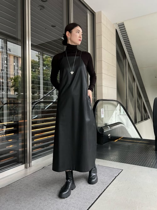 ブラック合成皮革レザーワンピース UNITED ARROWS（ユナイテッドアローズ）の「フェイクレザー