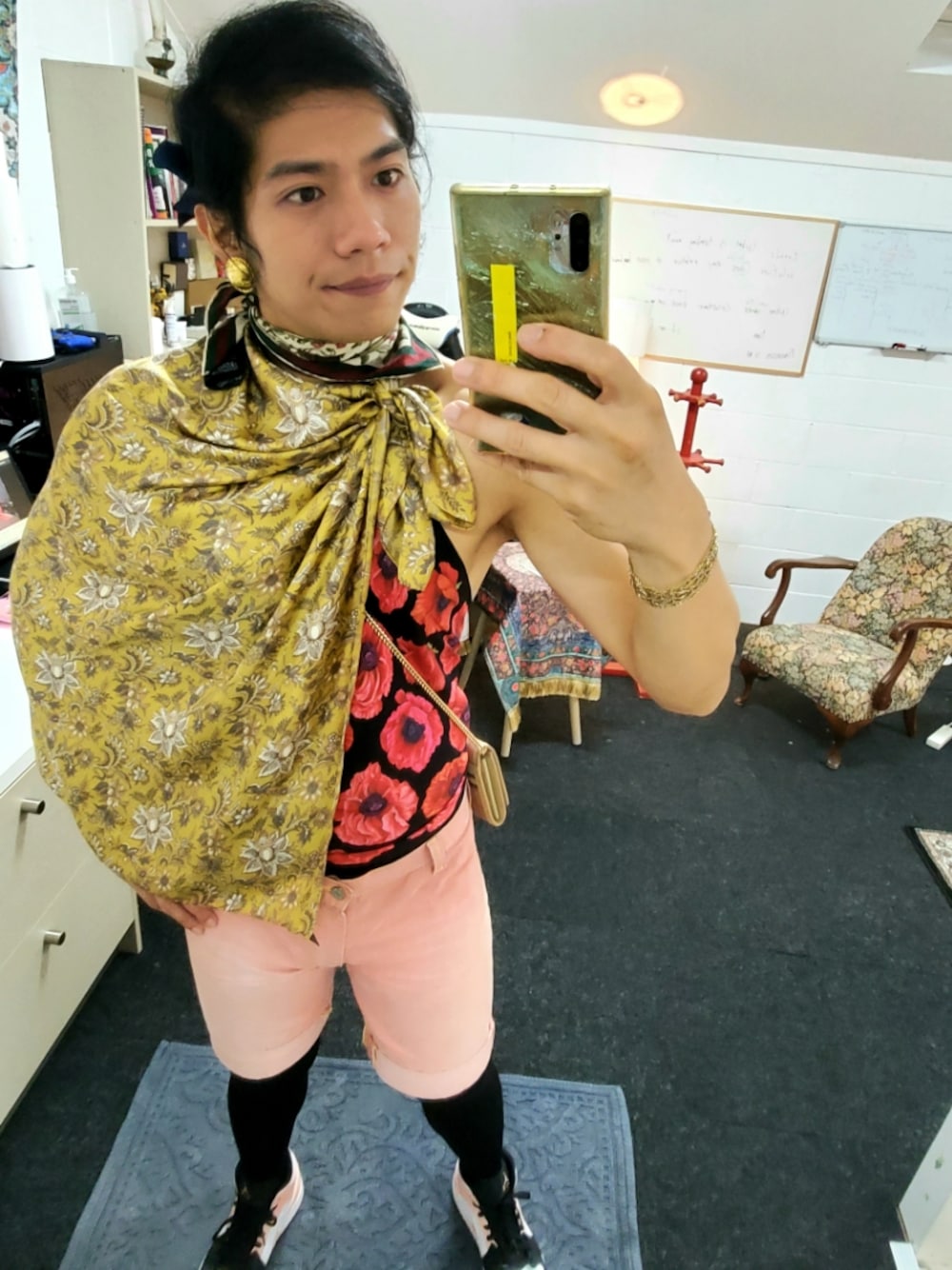 「Australia、sydney」｜「GUCCIのアイテム（付け襟、ブラウン系）」を使った、Overcookさん（メンズ・180cm）の冬コーディネートの1枚目の写真