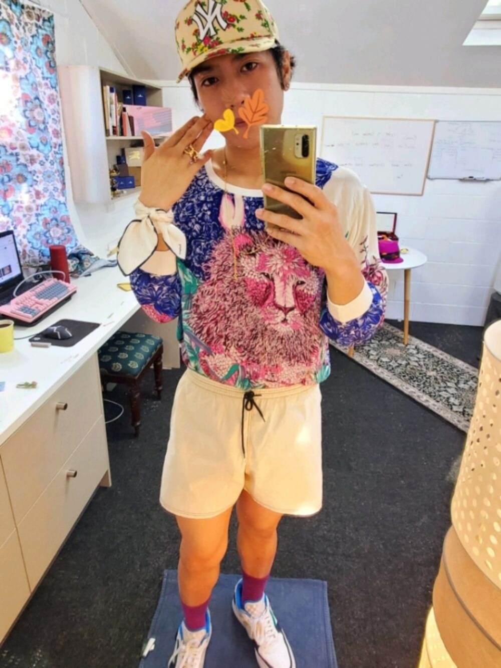 「Australia」｜「Paul Smithのアイテム（パンツ、その他）」を使った、Overcookさん（メンズ・180cm）の秋コーディネートの1枚目の写真