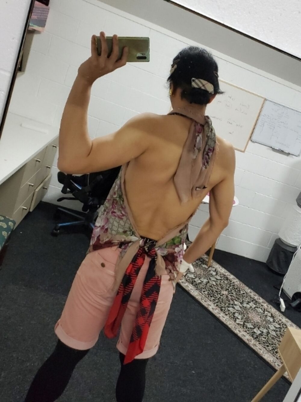 「Australia」｜「GUCCIのアイテム（マフラー、その他）」を使った、Overcookさん（メンズ・180cm）の秋コーディネートの1枚目の写真