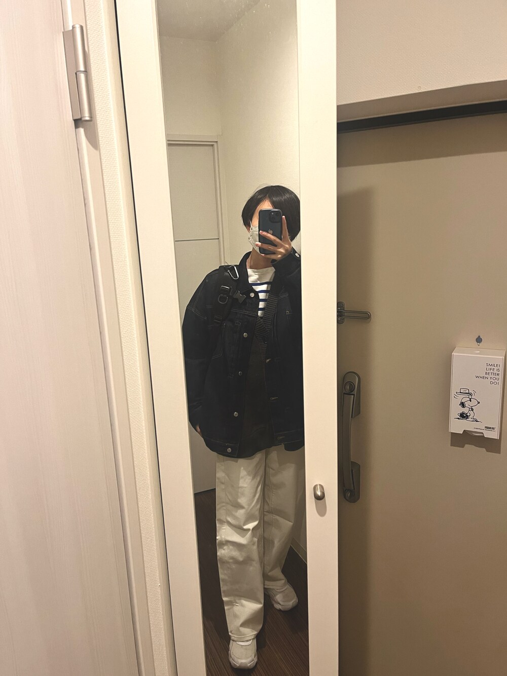 「春服みてみて、休日コーデ、お洒落さんとつながりたい、シンプルコーデ、スニーカー、バスクシャツ、白デニム、BONLECILL、#ootd、GU　デニム、オーシバル、Nike RYZ365、ハンサム女子、なぐもデス」｜「BONLECILLのルーズデニムジャケット/Gジャン（デニムジャケット、ブルー系）」を使った、nagumodogさん（骨格ナチュラル・レディース・165cm）の春コーディネートの1枚目の写真