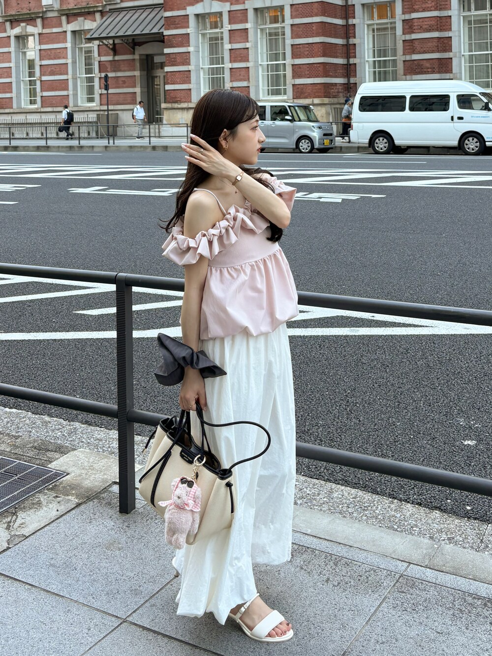 【カジュアルコーデに♪】 CHANEL サンダル チェーン ☆ワンランク上のコーデに☆】CHANEL サンダル チェーン