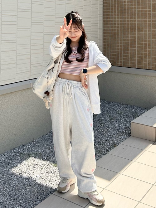 ami｜Alley by w closetのスウェットパンツを使ったコーディネート - WEAR