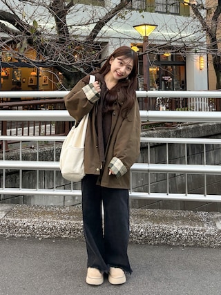 「mystic（ミスティック）のウェーブデニム（デニムパンツ）」を使った、amiさん（レディース・148cm）の秋コーディネート