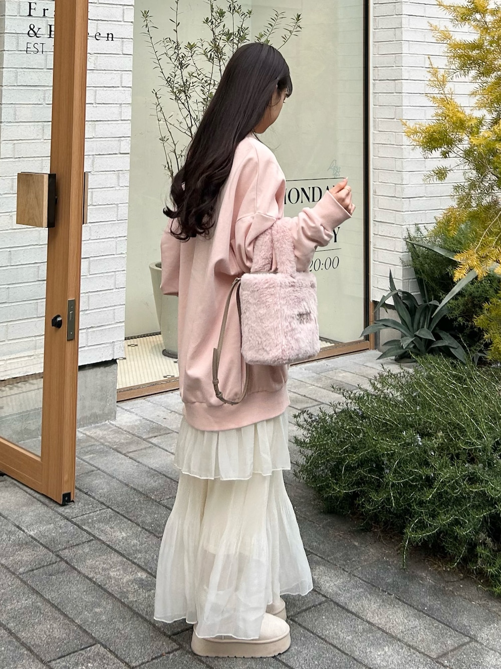 mline] プリーツティアードスカートを使った人気ファッション 
