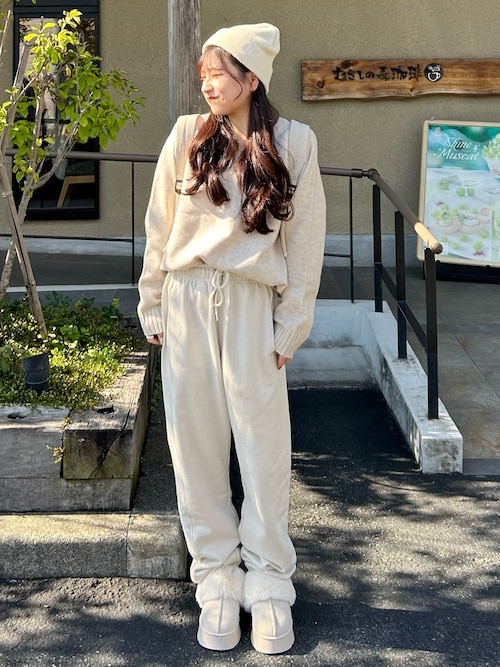 ami｜LILY BROWNのスウェットパンツを使ったコーディネート - WEAR