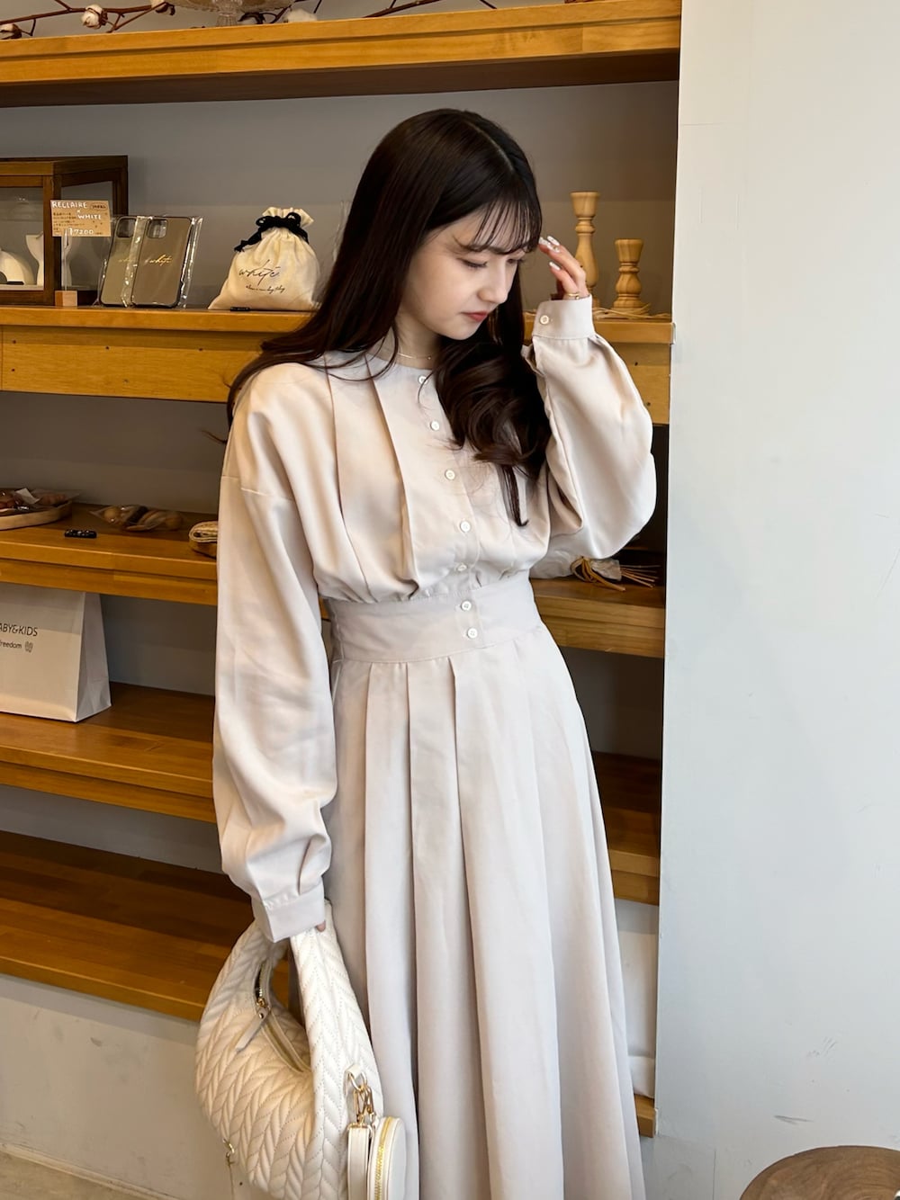 【大人可愛くコーデが決まる♡】HERMES ワンピース 1676168676.jpg