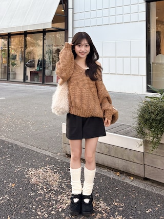 「CAPRICIEUX LE'MAGE(カプリシューレマージュ)の【セットアップ対応】スカートレイヤードショートパンツ(その他パンツ)」を使った、amiさん(レディース・148cm)の秋コーディネート