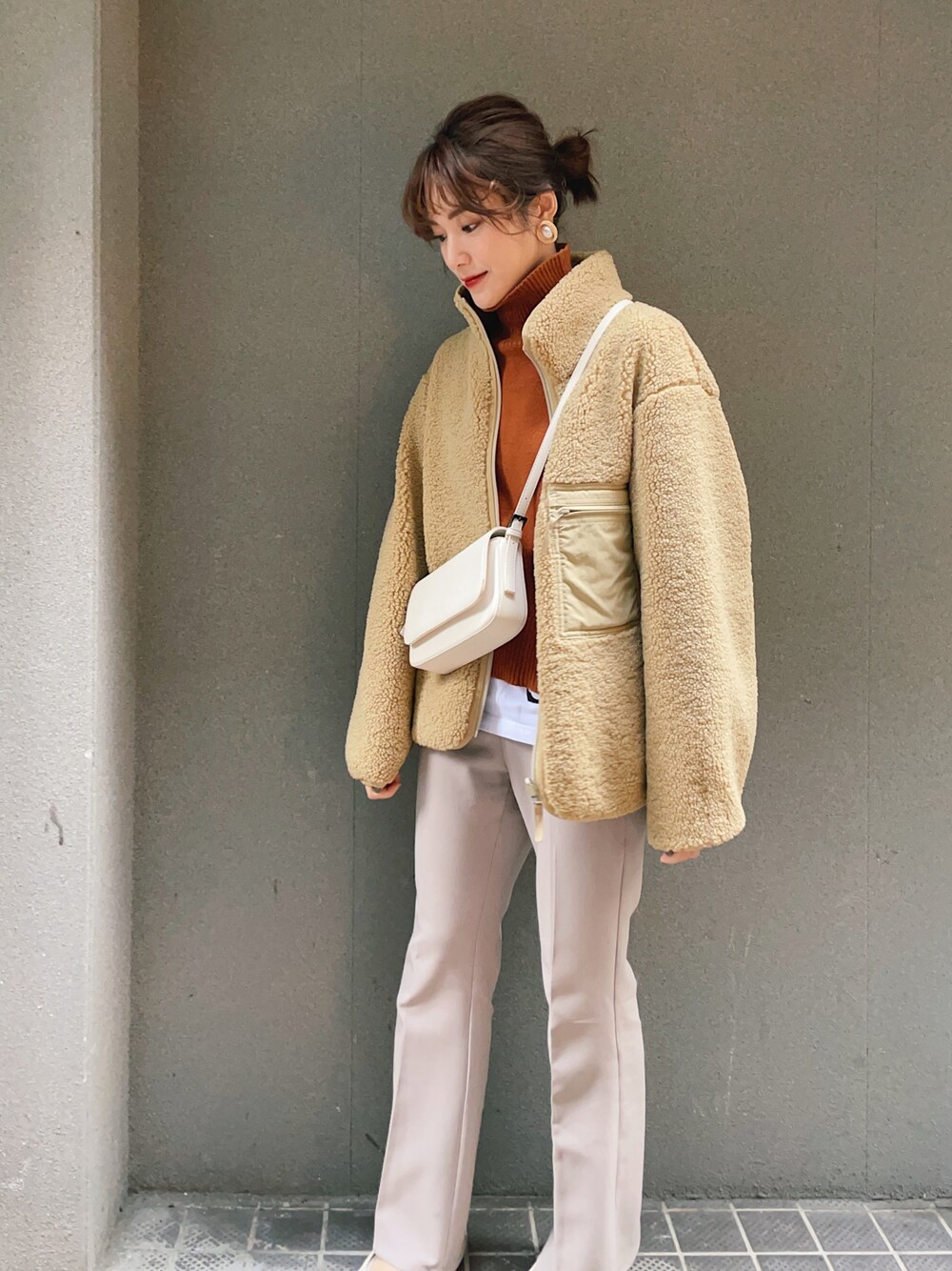 「ootd、鹽系風格、30代コーデ、30代女性、30代ファッション、塩系コーデ、ふわふわ」｜「STAYREALのアイテム（トップス、ホワイト系）」を使った、FongFong さん（レディース・163cm）の秋コーディネートの1枚目の写真