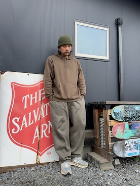 「アイテム（パーカー、ブラウン系）」を使った、mtdr81さん（メンズ・180cm）の冬コーディネート