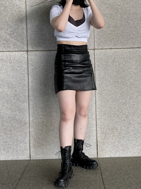 「H&M（エイチ・アンド・エム）のアイテム（スカート、ブラック系）」を使った、ヒカルさん（レディース）の秋コーディネート