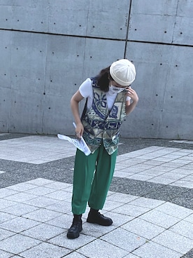 「usedのアイテム（ベスト、グリーン系）」を使った、ヒカルさん（レディース）の秋コーディネート