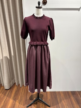 「couture brooch（クチュールブローチ）の【ほんのり甘い】フリルニット ドッキングワンピース【洗濯機可】（ワンピース、レッド系）」を使った、こじこじさん（レディース・169cm）の夏コーディネート