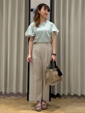「grove（グローブ）の【二の腕カバー、UV】涼しく華やかに、レースレイヤードスリーブTシャツ（Tシャツ/カットソー、グリーン系）」を使った、ruka0524さん（レディース）の春コーディネート