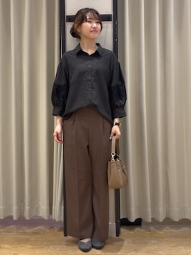 「grove（グローブ）のさりげなく華やぐ レースボリュームスリーブシャツ（シャツ/ブラウス、ブラック系）」を使った、ruka0524さん（レディース）の夏コーディネート